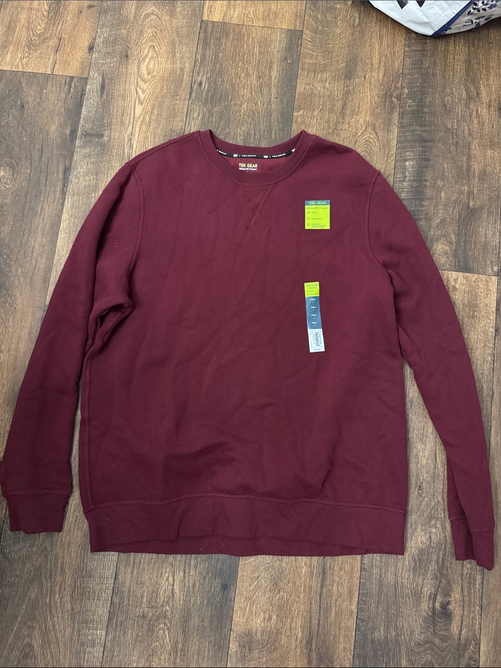 Tek Gear Men's Burgundy Crewneck Sweatshirt
